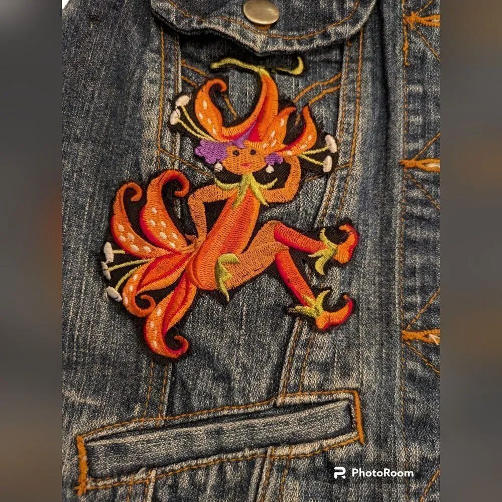 Thread & supply vintage Embroidered denim vest - Picture 3 of 7